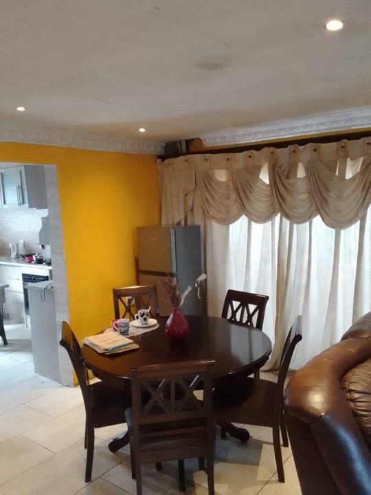 Listing number: P24-117371395, Image number: 2