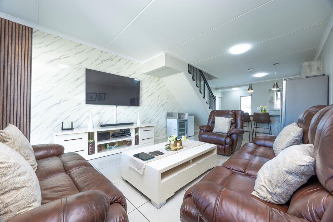 Listing number: P24-117371399, Image number: 1, Image