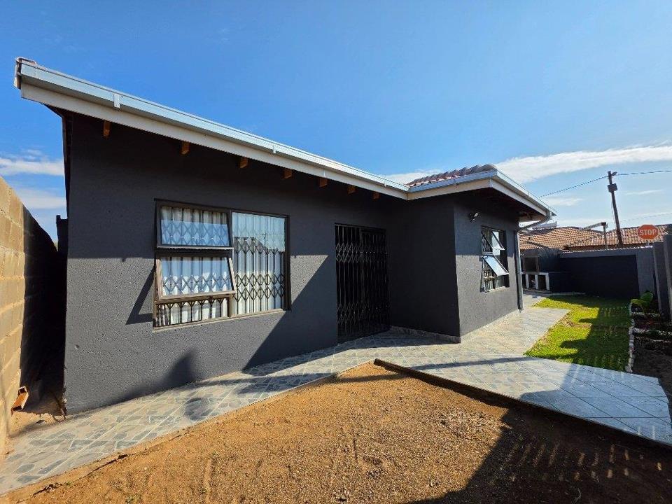 Listing number: P24-117371400, Image number: 1