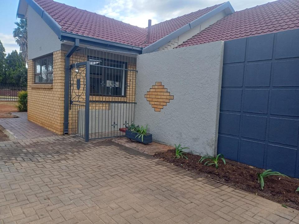 Listing number: P24-117371599, Image number: 1