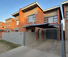 Townhouse for sale in Fichardt Park