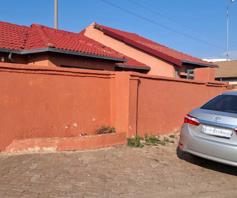 House for sale in Hospital View