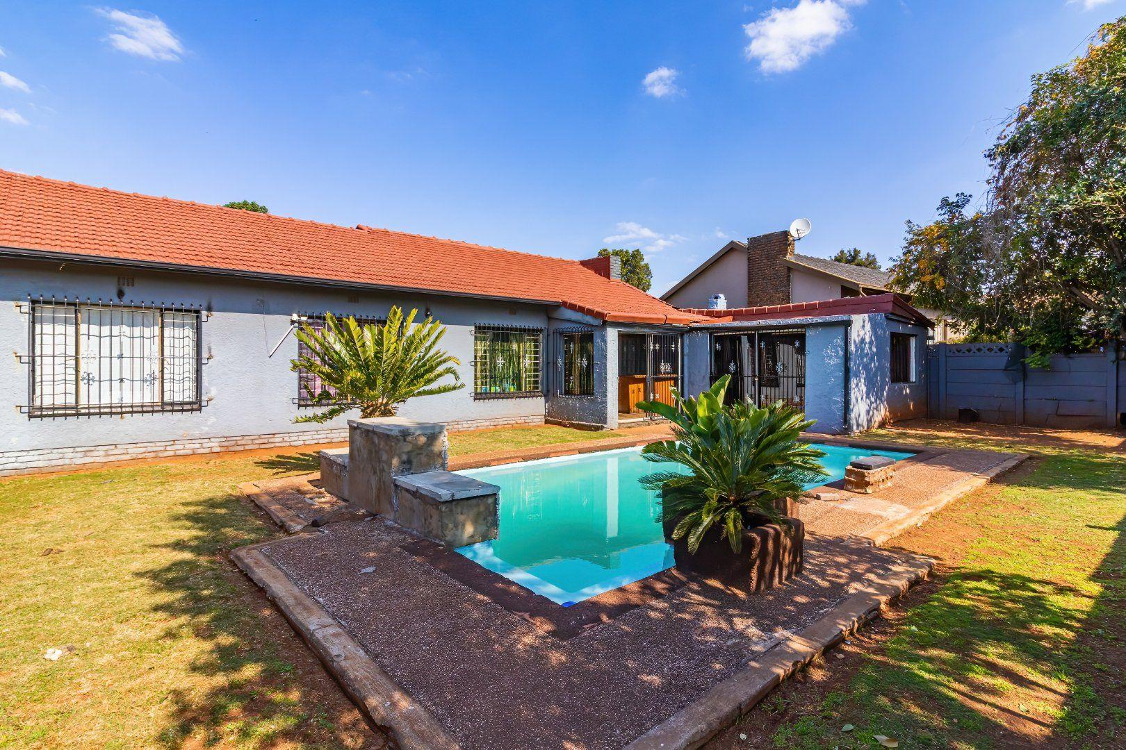 4 Bedroom House for sale in Lindhaven - 7 Deodar Street - P24-117373065