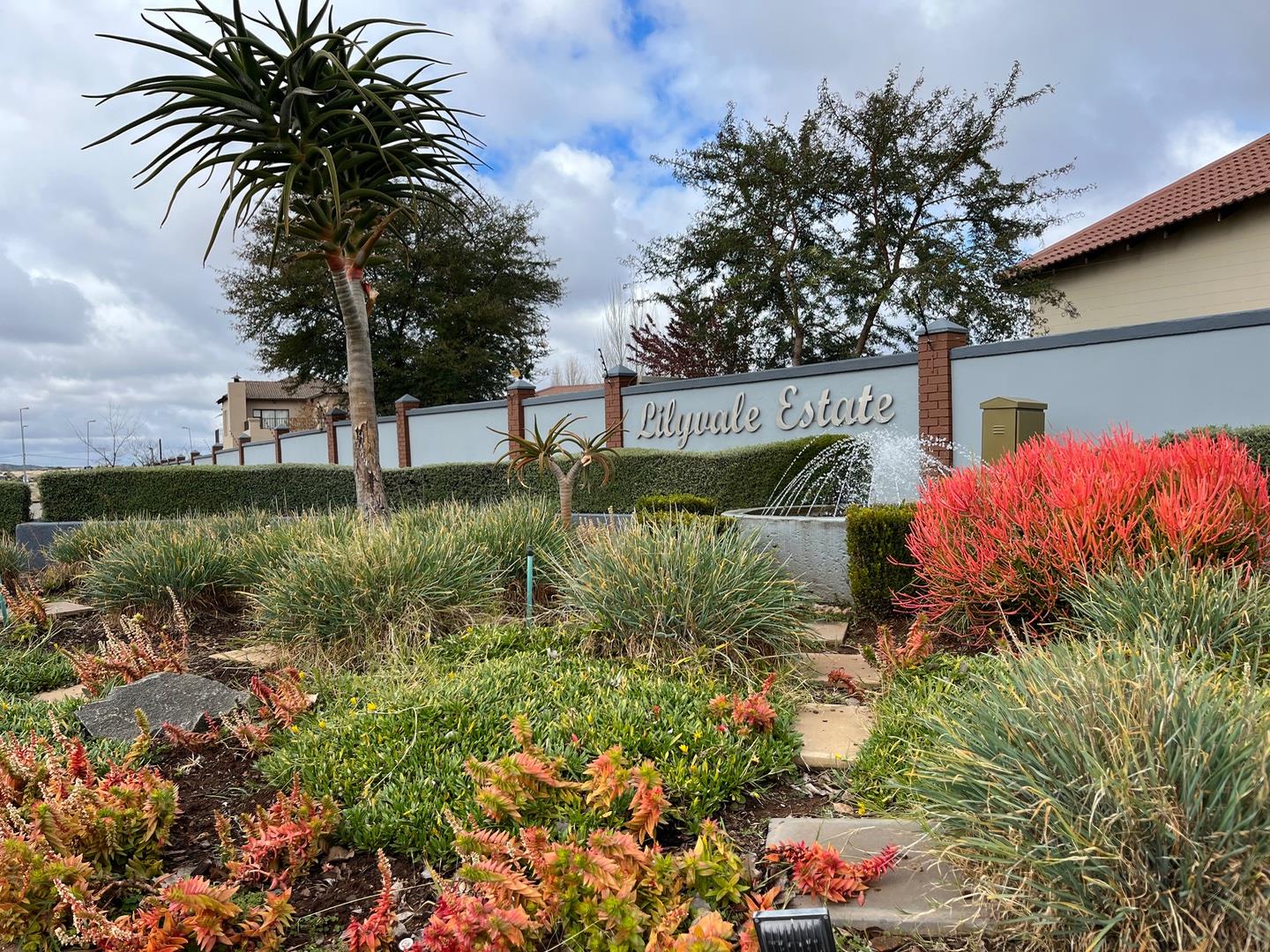 3 Bedroom House for sale in Lilyvale Estate - P24-117374586
