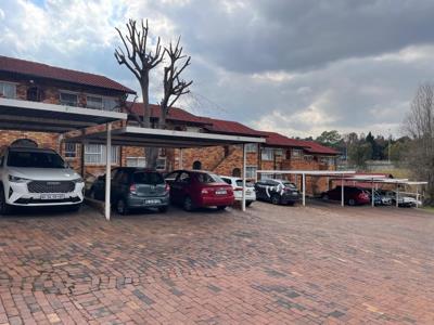 R 700 000