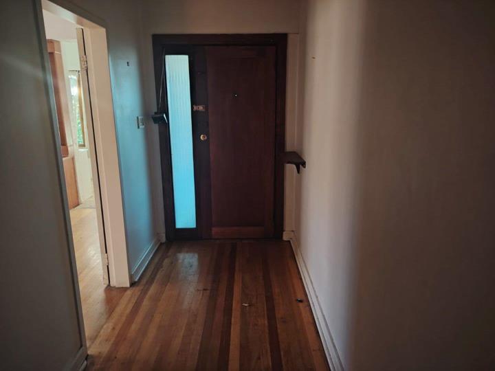 Listing number: P24-117376836, Image number: 2