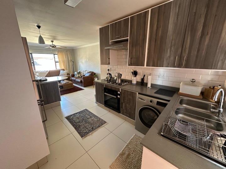 Listing number: P24-117379619, Image number: 2