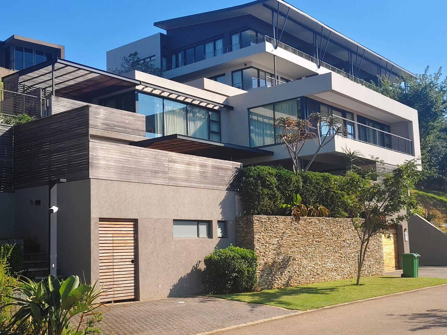 4 Bedroom House for sale in La Lucia Ridge - P24-117357324