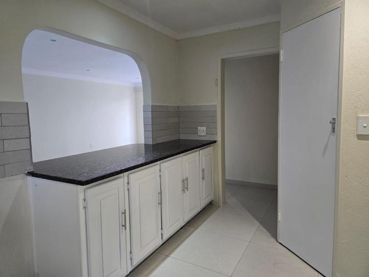 Listing number: P24-117382969, Image number: 3