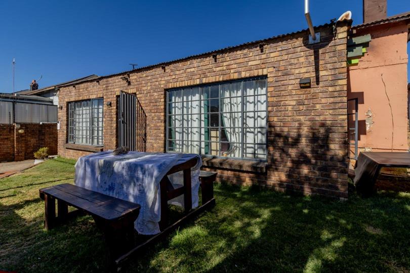 Listing number: P24-117382976, Image number: 2
