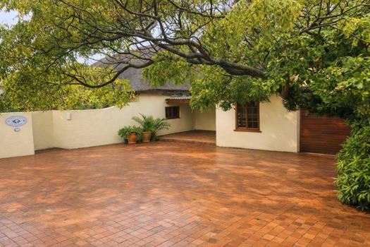 4 Bedroom House for sale in Westcliff