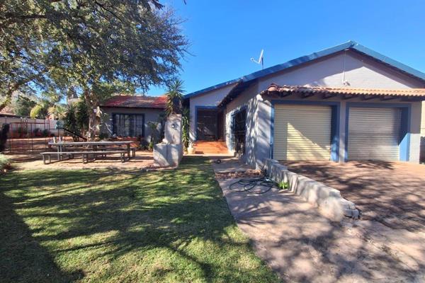 Step into this beautiful and spacious 3-bedroom home, designed for comfortable family living and effortless entertaining.

The home ...