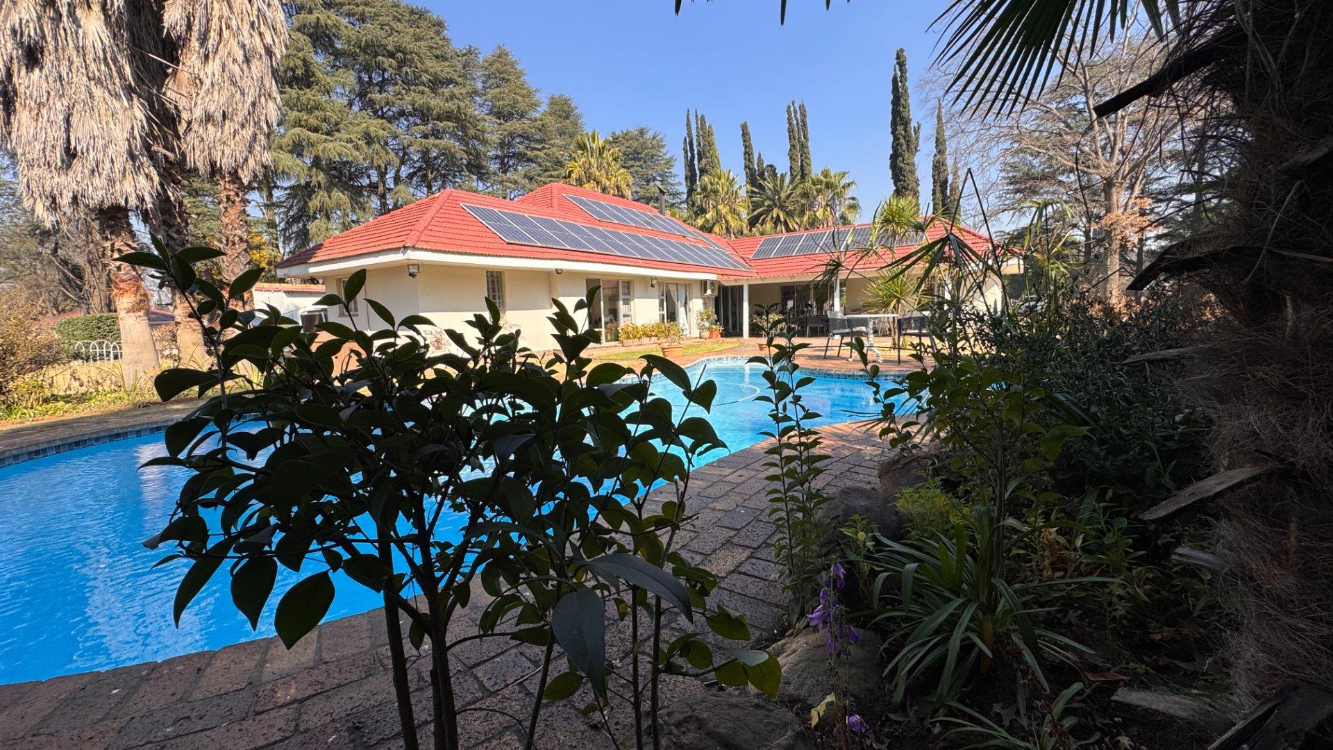 4 Bedroom House for sale in Three Rivers Proper - P24-117383818