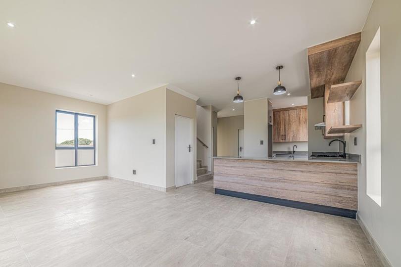 Listing number: P24-117384823, Image number: 2