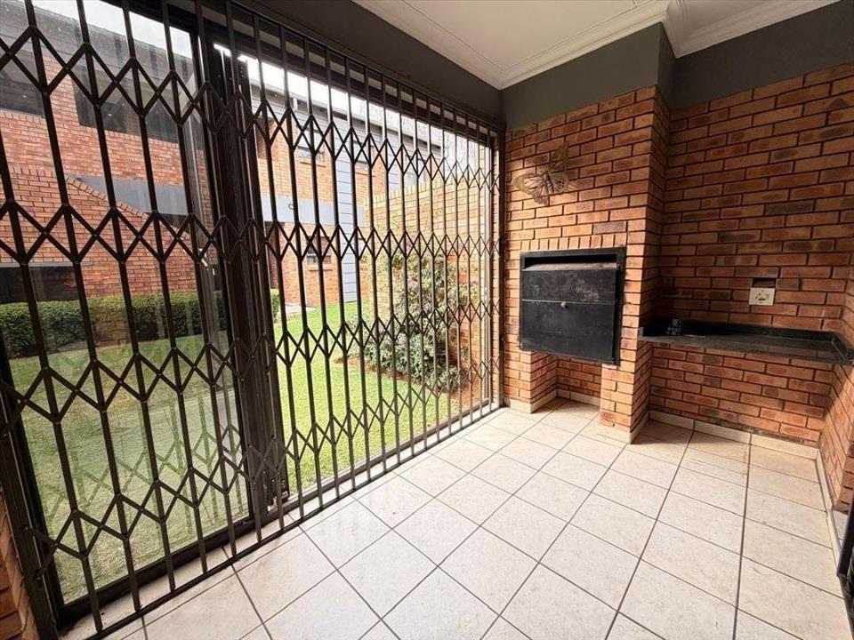 Listing number: P24-117386980, Image number: 1, Image