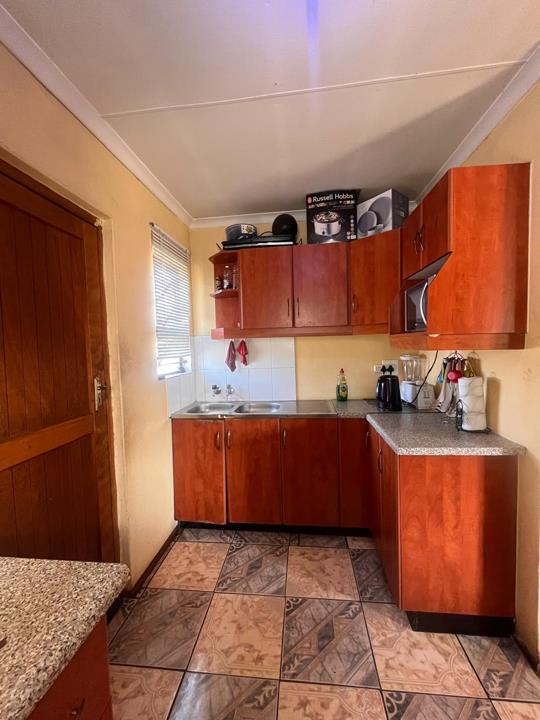 3 Bedroom House for sale in Harding - P24-117388316