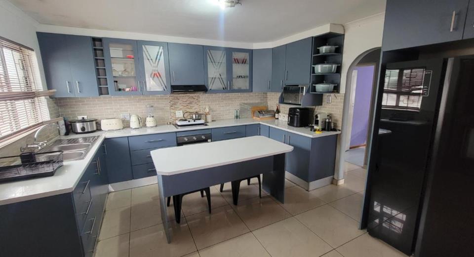 Listing number: P24-117392916, Image number: 3
