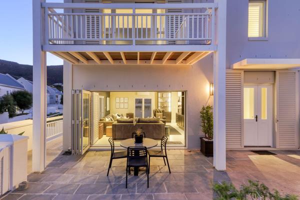 Numerous quality additions to this 3 or 4 bedroom, 5 bathroom home including designer built in, led lighted cabinets in the lounge ...