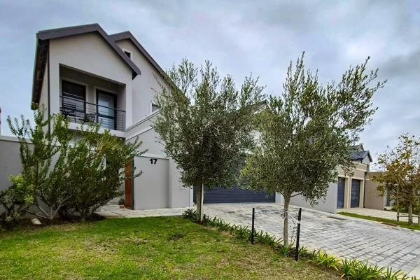 Beautifully designed, this immaculate duplex offers the perfect combination of comfort ...