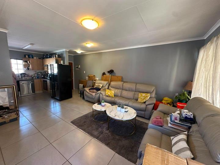 Listing number: P24-117400014, Image number: 2