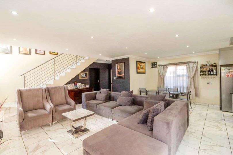 Listing number: P24-117401138, Image number: 3