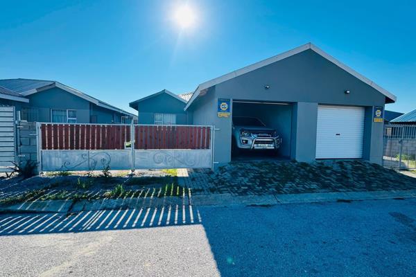 Freshly painted and ready for its new occupants, this neat and modern 2-bedroom home offers comfortable, low-maintenance living in the ...