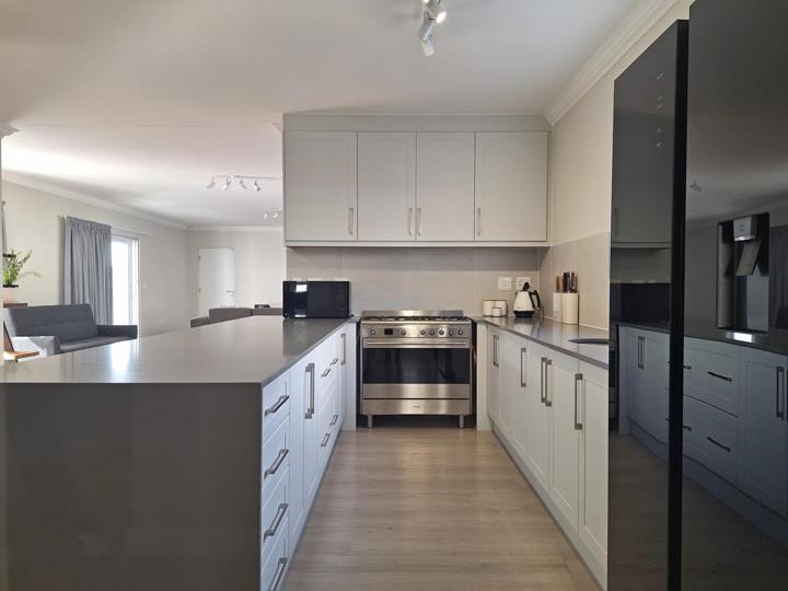 Listing number: P24-117404438, Image number: 3