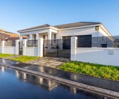 House for sale in Zeekoevlei