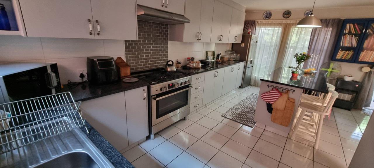Listing number: P24-117408287, Image number: 1