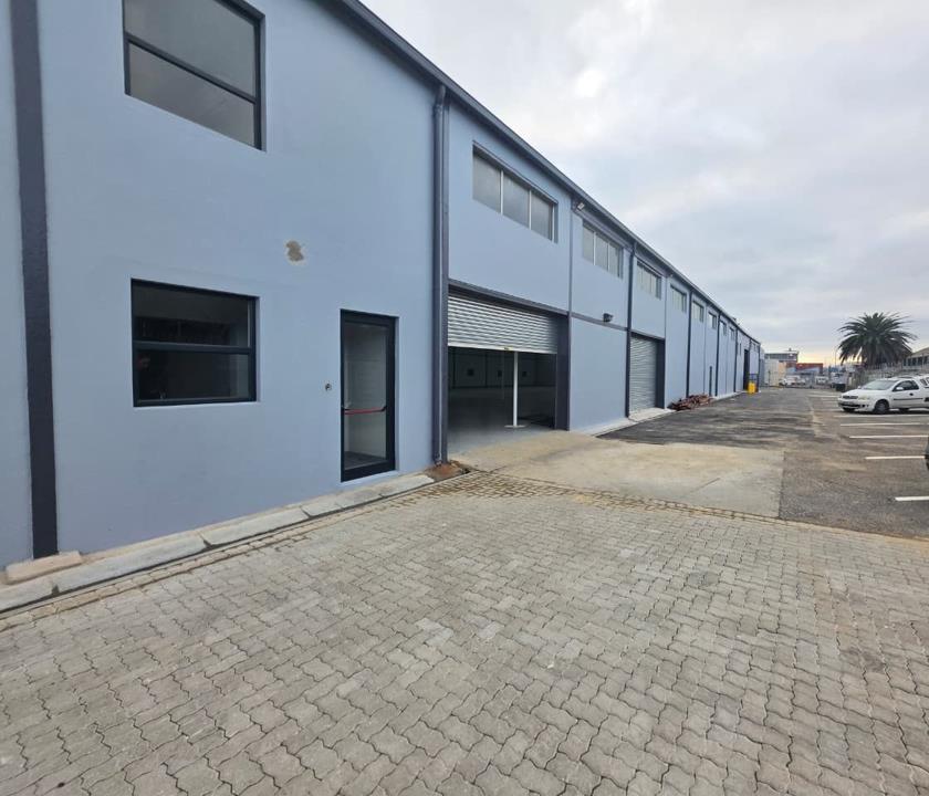 Listing number: P24-116799957, Image number: 1, Warehouse To Let in Maitland