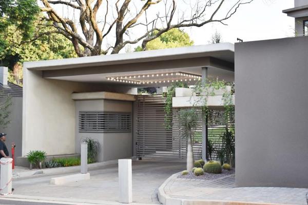 Nestled in the prestigious suburb of Westcliff, Johannesburg, this exceptionally modern apartment offers a seamless blend of luxury ...