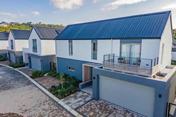 MINIMALIST CHIC IN THIS ARCHITECT DESIGNED TOWNHOUSE ON BOARDWALK ESTATE IN PLETTENBERG BAY 

Peak Season R12,000 In Season R6,500 ...