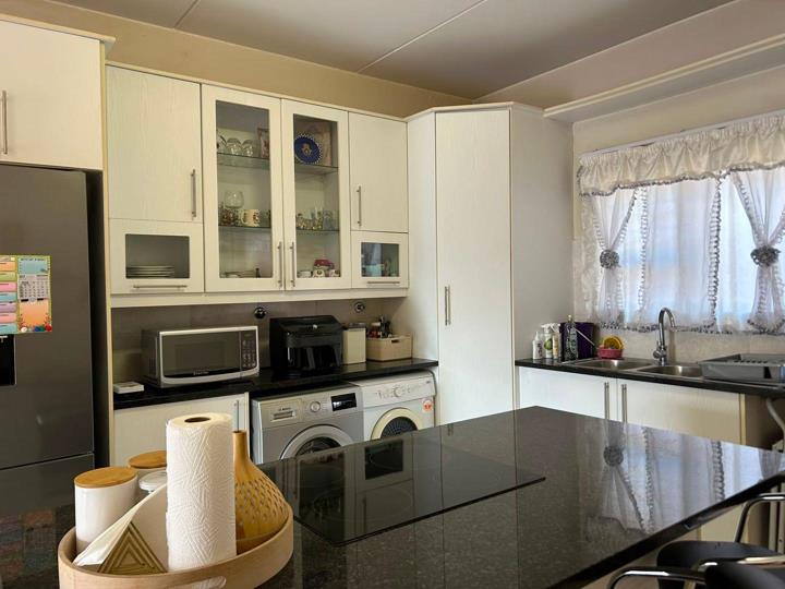 Listing number: P24-117413954, Image number: 3, Image