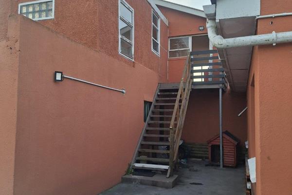 Available immediately

2-bedroom separate entrance offers generous living space and ...