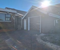 House for sale in Laudium Ext 2