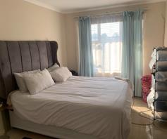 Apartment / Flat for sale in Montclair