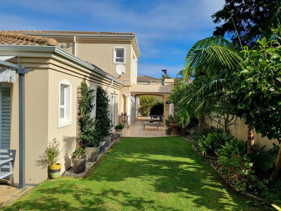 Listing number: P24-117428932, Image number: 1