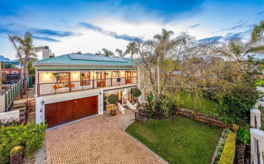 4 Bedroom House for sale in Vierlanden
