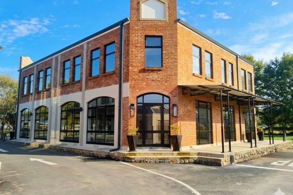 *EXCLUSIVE SOLE MANDATE*

This high-spec  office provides the ultimate compact workspace in a prime location, conveniently situated in ...