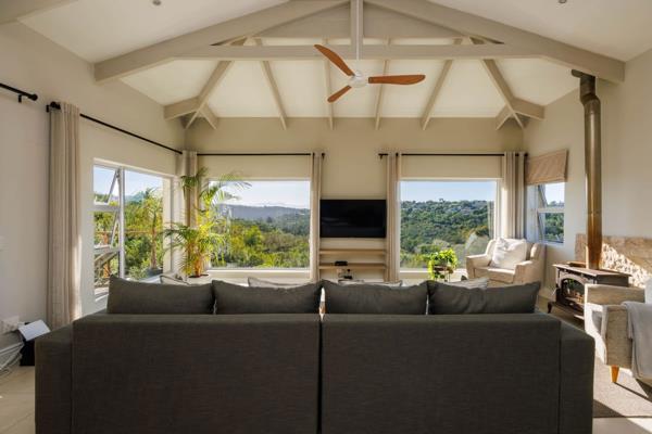 Welcome to Bitou Glade, a beautiful family-friendly home situated within the secure and peaceful Brackenridge Private Estate.

The ...