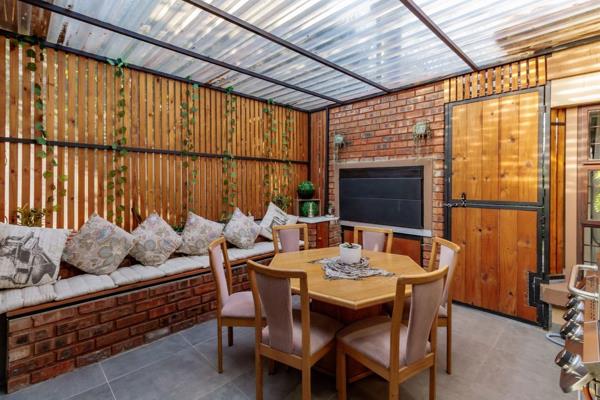 Located within an exclusive complex in the sought-after Birdwood Estate, this beautifully maintained single-level home offers the ...