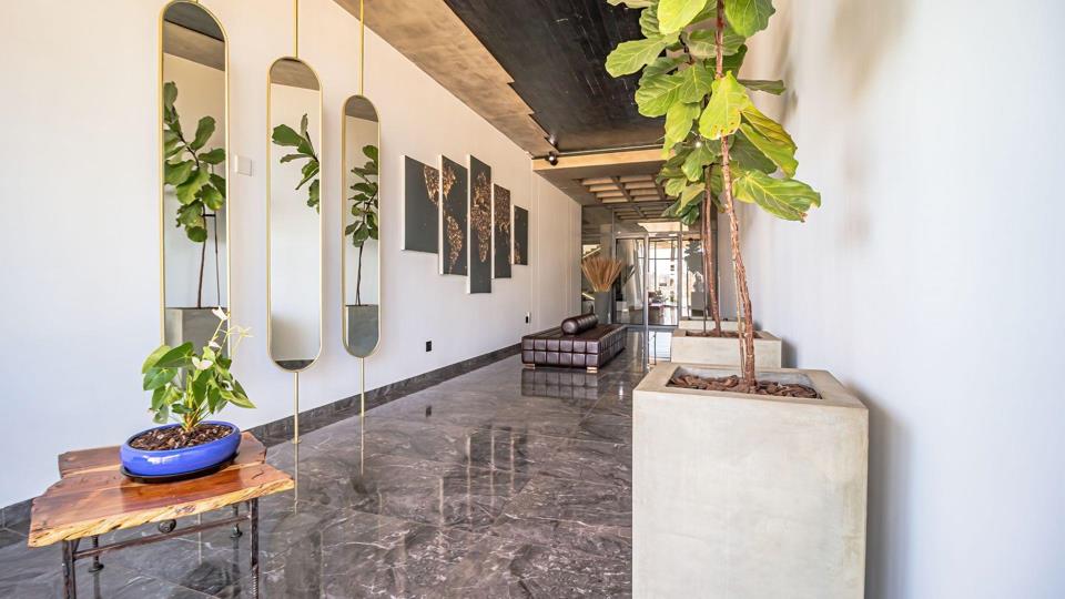 Listing number: P24-117437111, Image number: 2, Image