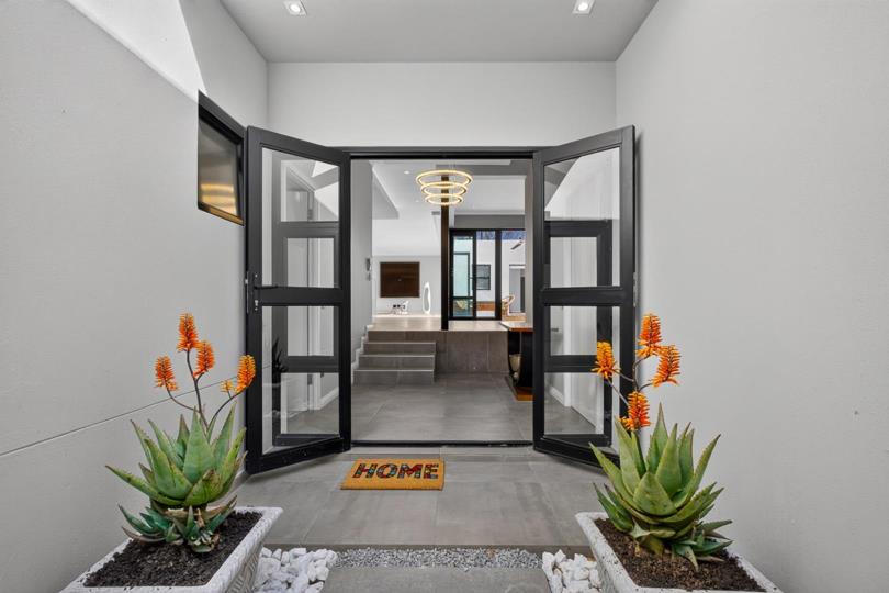 Listing number: P24-117500737, Image number: 2