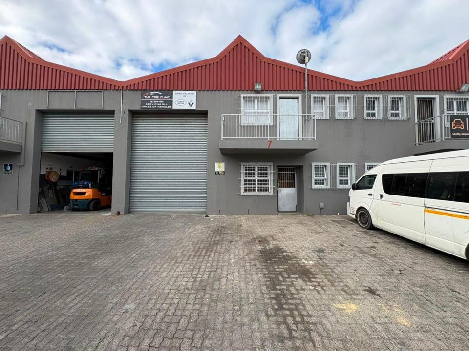 Listing number: P24-117439834, Image number: 1, Warehouse To Let in Strand