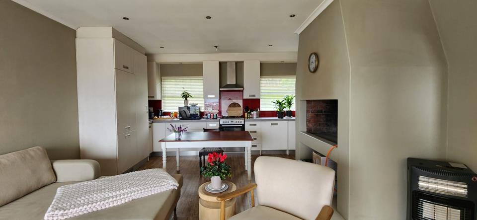 Listing number: P24-117440485, Image number: 2
