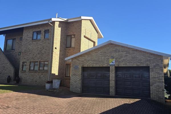 Own a lifestyle, a thriving investment, or both!

Perfectly positioned in the sought-after coastal town of Southern Cross, Groot Brak ...