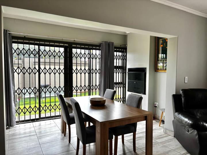 Listing number: P24-117444205, Image number: 3