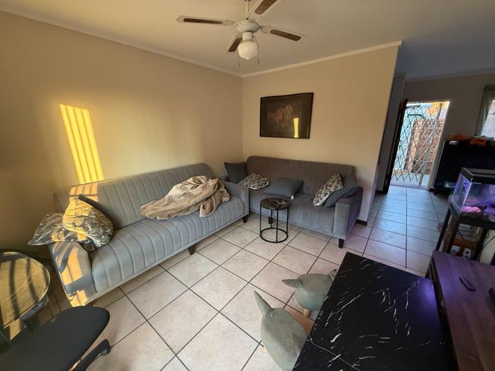 Listing number: P24-117445533, Image number: 2