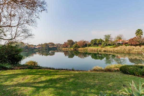 Joint Mandate.
Designed for comfortable family living, this home offers open-plan spaces with peaceful views of the internal lake.

The ...
