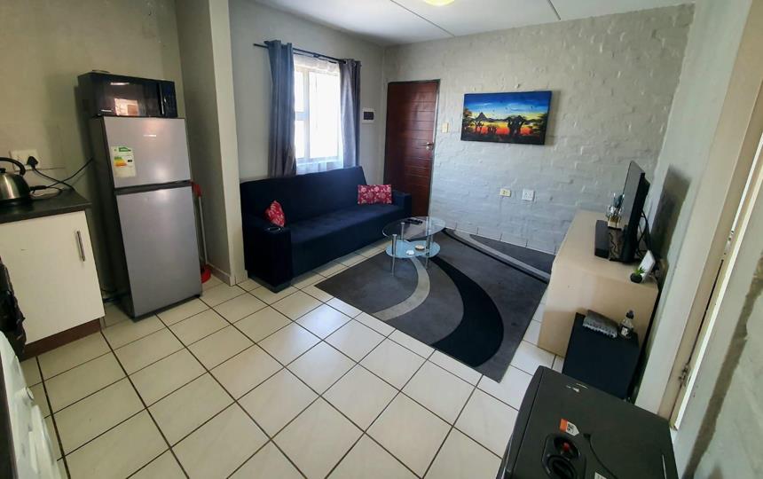 Listing number: P24-117446587, Image number: 2